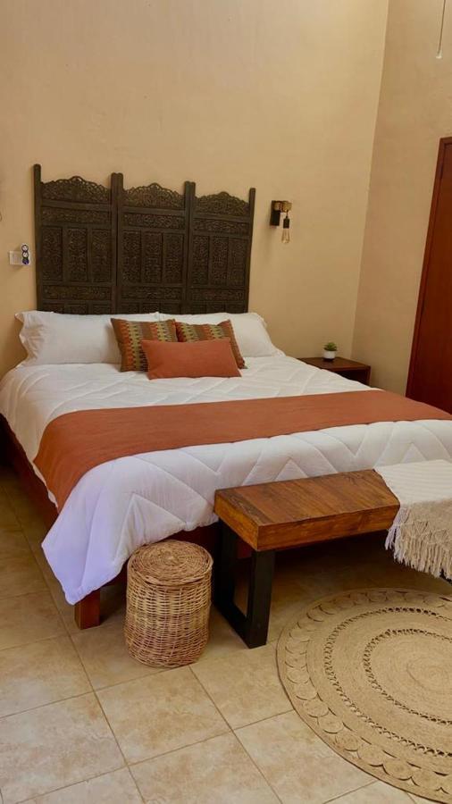 Beachfront Apartment With Swimming Pool. One Bedroom Celestun Exteriér fotografie